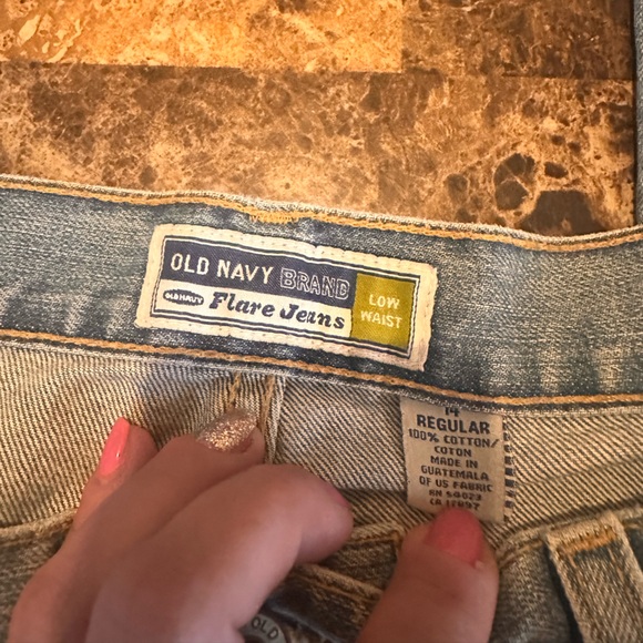 Old Navy distressed denim boot cut - Picture 4 of 5